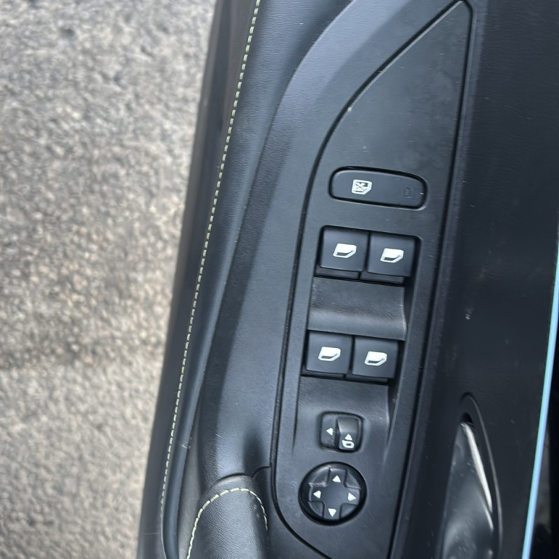 PEUGEOT 2008 2 PHASE 1 1.5 BLUE HDI - 16V TURBO Photo n°19