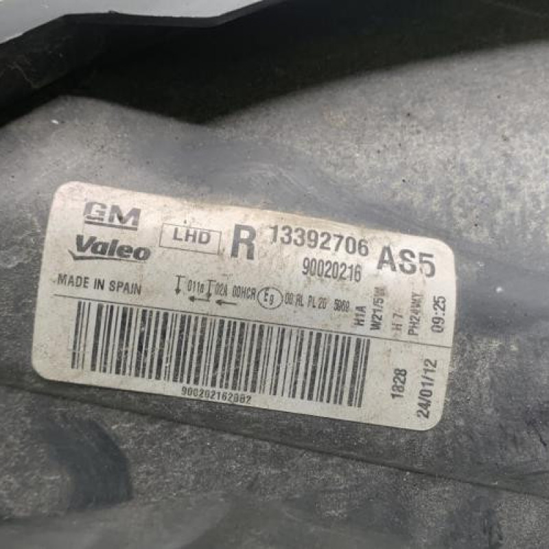 Optique avant principal droit (feux)(phare) OPEL CORSA D Photo n°5