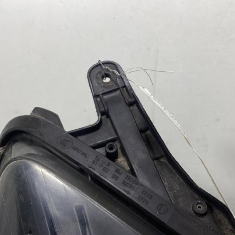 Optique avant principal droit (feux)(phare) OPEL ASTRA H Photo n°2