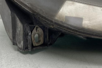 Optique avant principal droit (feux)(phare) MERCEDES CLASSE B 245