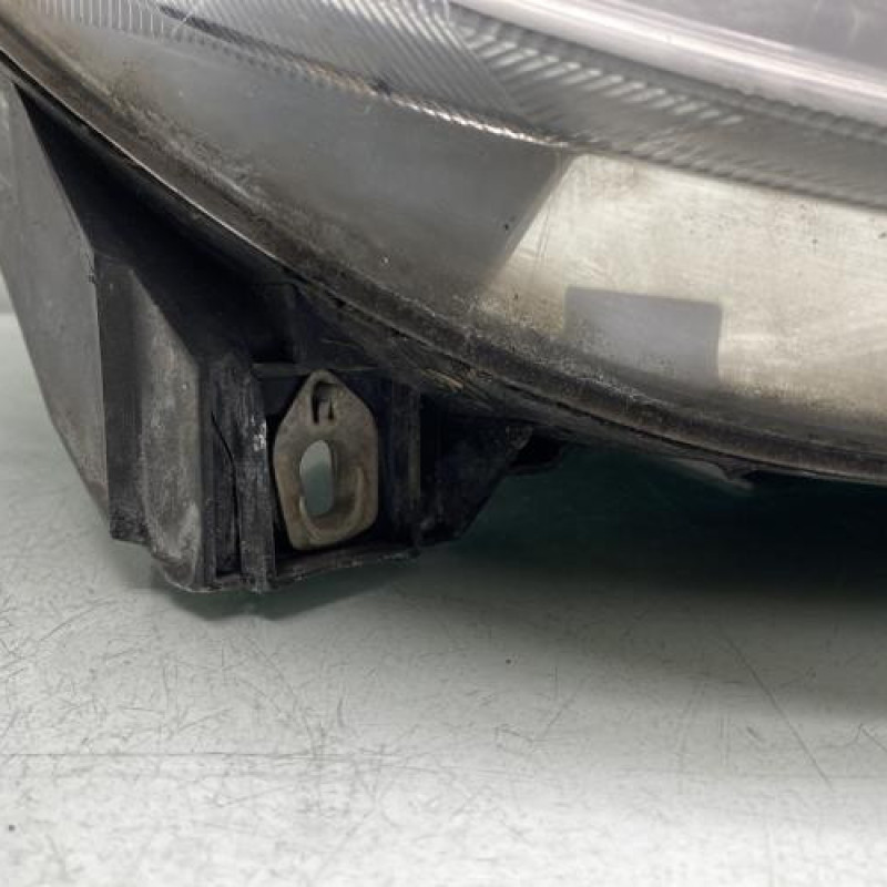 Optique avant principal droit (feux)(phare) MERCEDES CLASSE B 245 Photo n°2