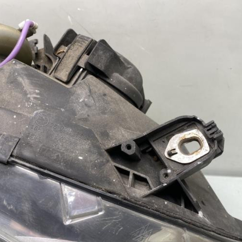 Optique avant principal droit (feux)(phare) MERCEDES CLASSE B 245 Photo n°4