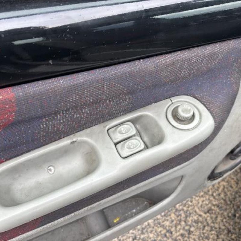 Tambour arriere gauche RENAULT TWINGO 1 Photo n°10