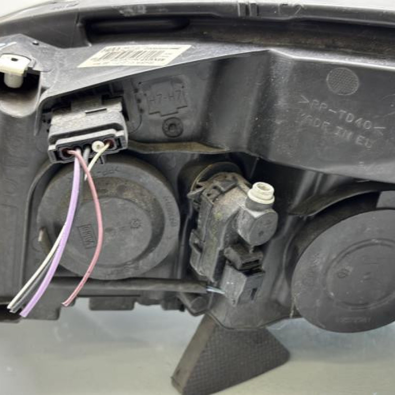 Optique avant principal droit (feux)(phare) RENAULT SCENIC 3 Photo n°10