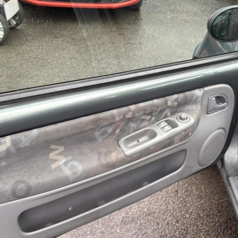 Reservoir essence RENAULT TWINGO 1 Photo n°9