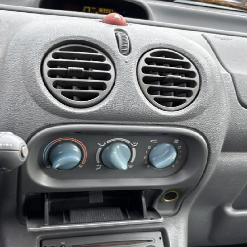 Reservoir essence RENAULT TWINGO 1 Photo n°15