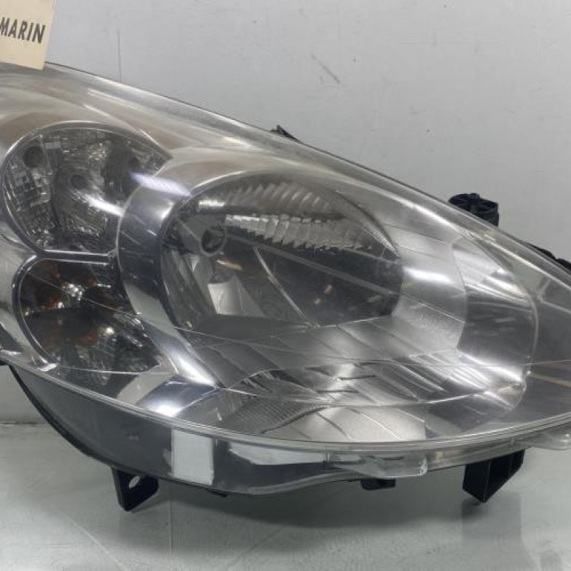 Optique avant principal droit (feux)(phare) PEUGEOT PARTNER 2 Photo n°1