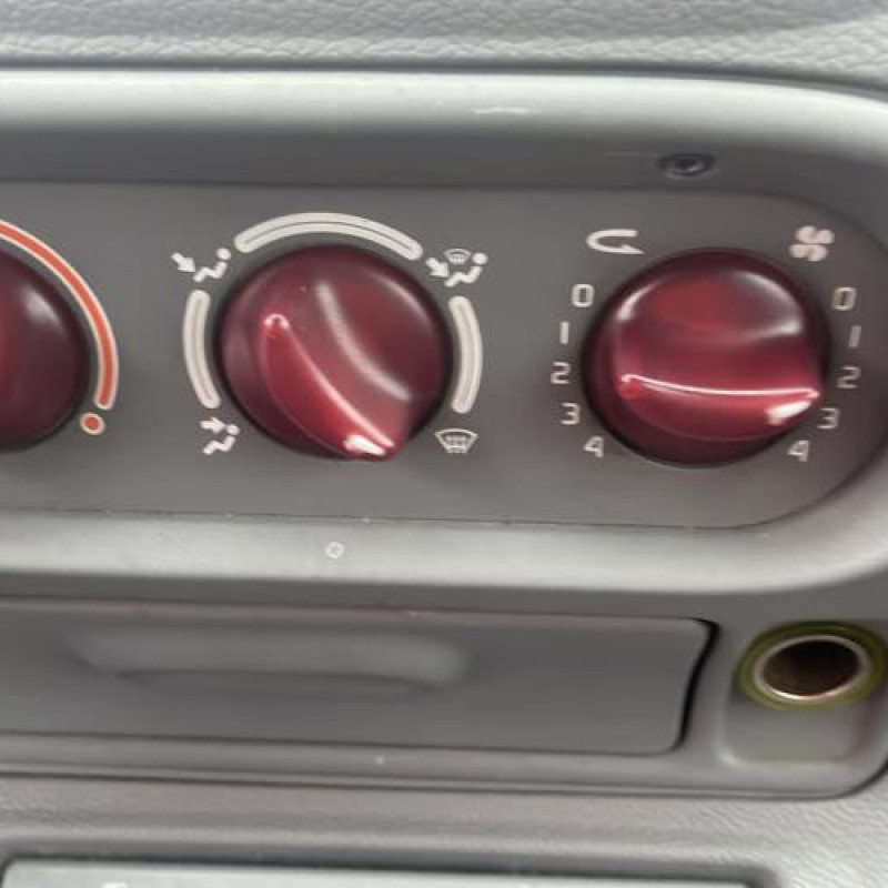 Reservoir essence RENAULT TWINGO 1 Photo n°4