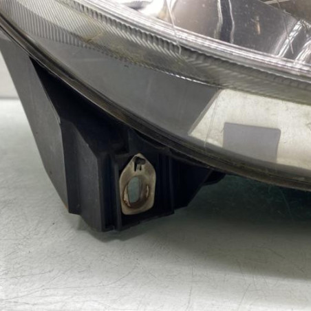 Optique avant principal droit (feux)(phare) MERCEDES CLASSE B 245