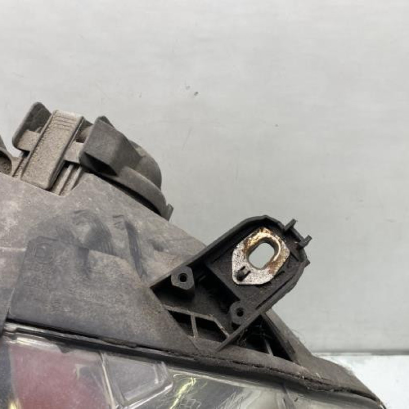 Optique avant principal droit (feux)(phare) MERCEDES CLASSE B 245 Photo n°3