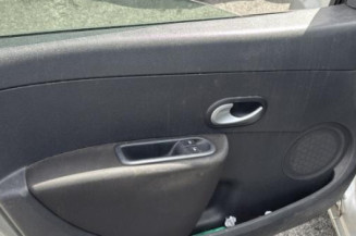 Tambour arriere droit RENAULT CLIO 3