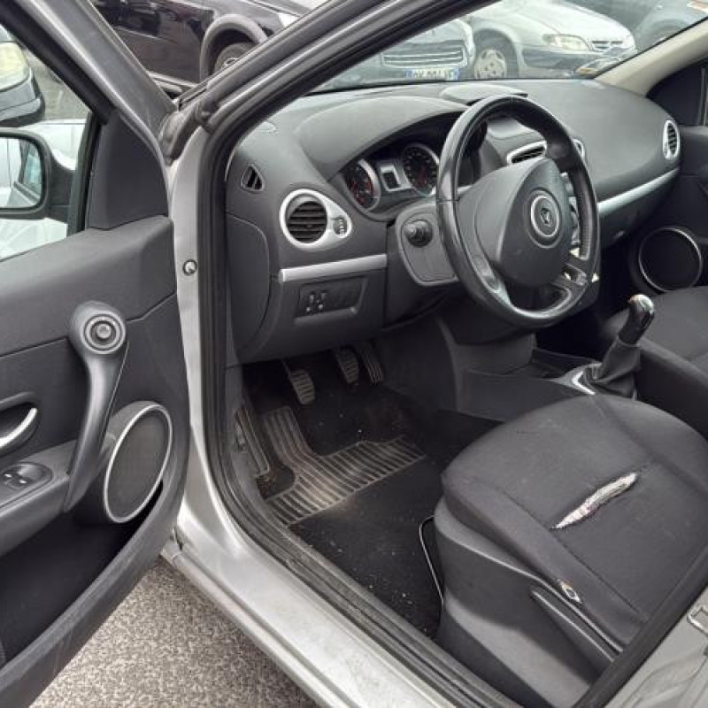 Tambour arriere gauche RENAULT CLIO 3 Photo n°9