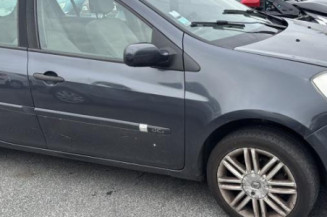 Tambour arriere droit RENAULT CLIO 3