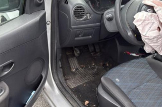 Tambour arriere droit RENAULT CLIO 3