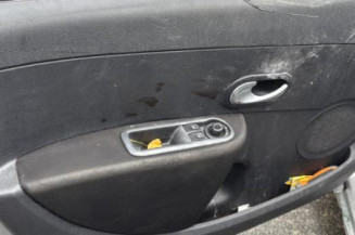 Tambour arriere droit RENAULT CLIO 3