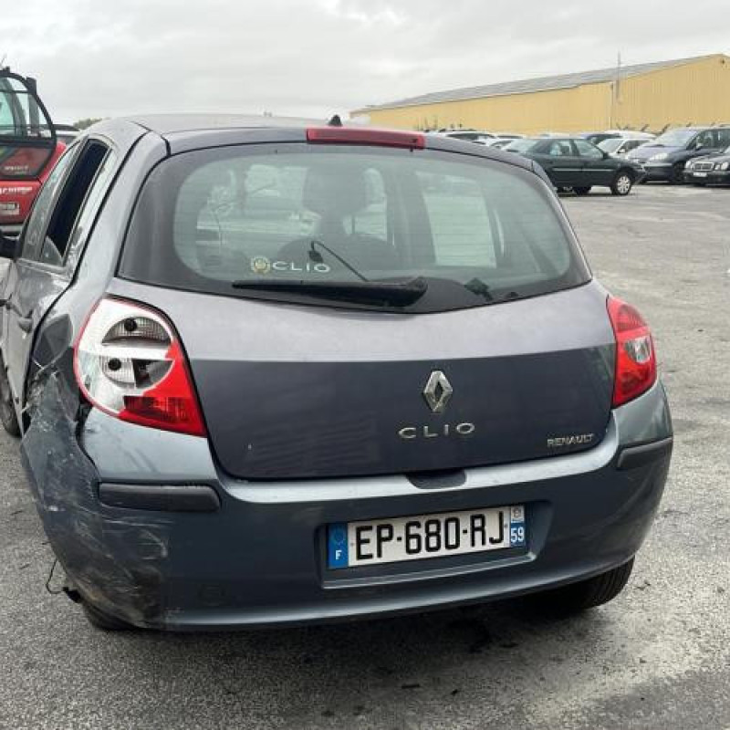 Tambour arriere droit RENAULT CLIO 3 Photo n°2