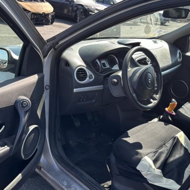 Tambour arriere droit RENAULT CLIO 3 Photo n°9