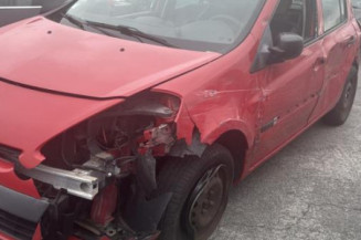 Catalyseur (echappement) RENAULT CLIO 3 Photo n°1