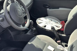Tambour arriere droit RENAULT CLIO 3