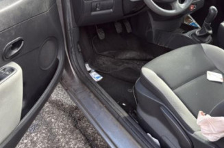 Tambour arriere droit RENAULT CLIO 3