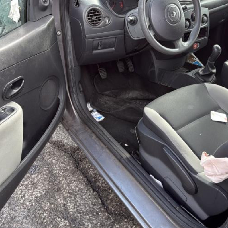 Tambour arriere gauche RENAULT CLIO 3 Photo n°20