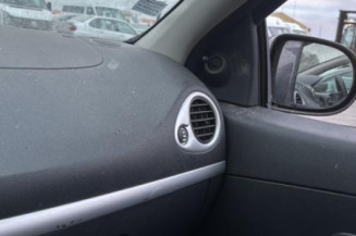 Tambour arriere droit RENAULT CLIO 3