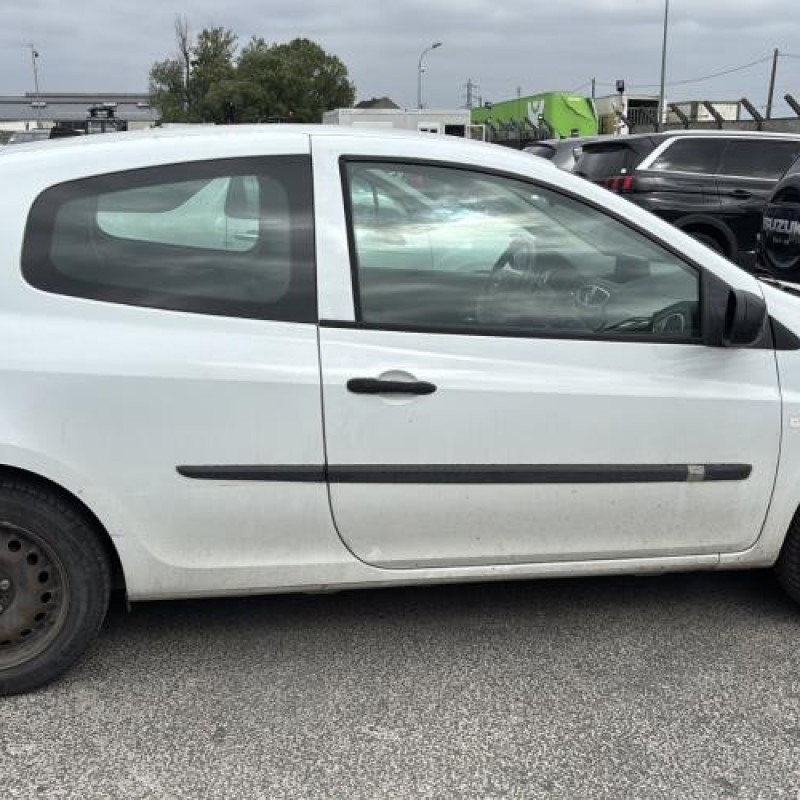 Tambour arriere droit RENAULT CLIO 3 Photo n°8