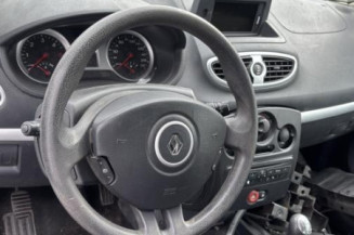 Tambour arriere droit RENAULT CLIO 3