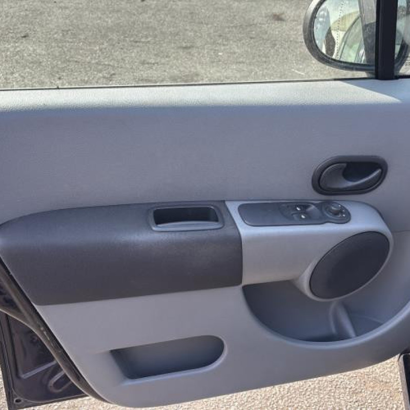 Catalyseur (echappement) RENAULT MODUS Photo n°9