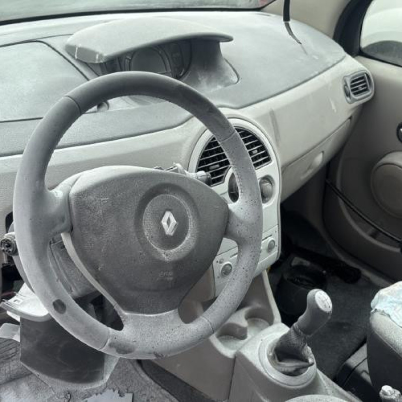 Tambour arriere droit RENAULT MODUS Photo n°12