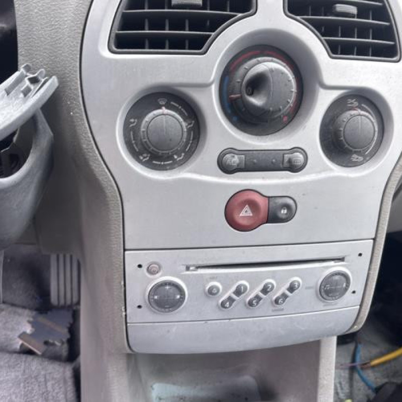 Tambour arriere droit RENAULT MODUS Photo n°14