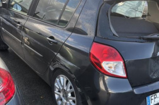 Tambour arriere droit RENAULT CLIO 3