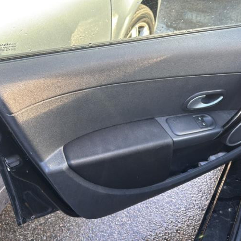 Tambour arriere droit RENAULT CLIO 3 Photo n°9