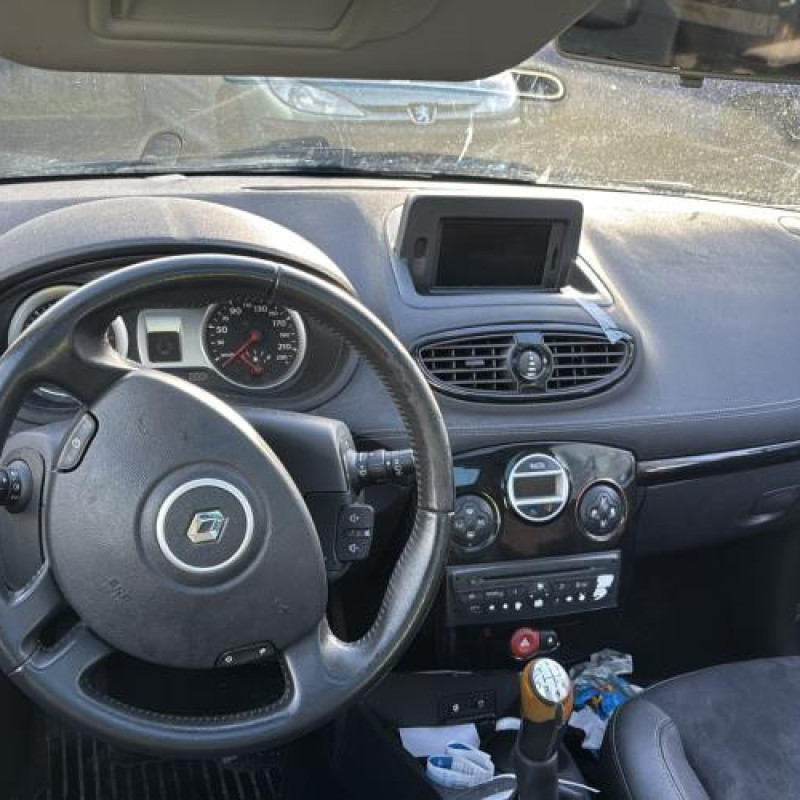 Tambour arriere droit RENAULT CLIO 3 Photo n°13