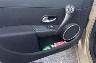 Tambour arriere droit RENAULT CLIO 3