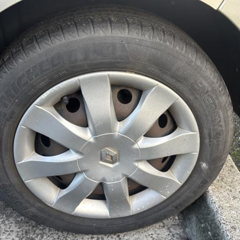 Tambour arriere droit RENAULT CLIO 3 Photo n°19