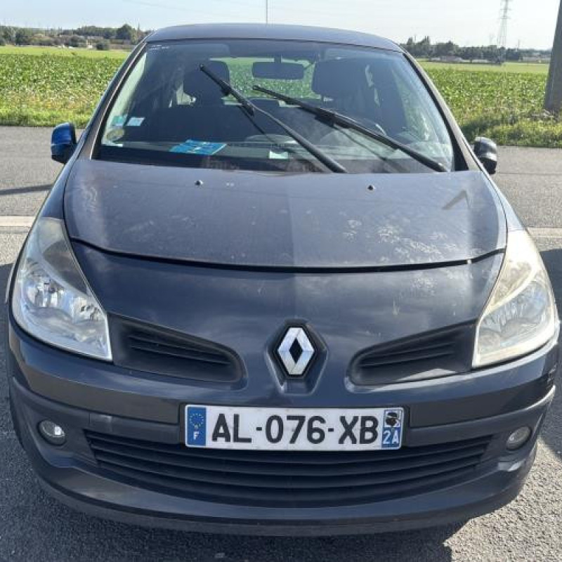 Tambour arriere droit RENAULT CLIO 3 Photo n°8