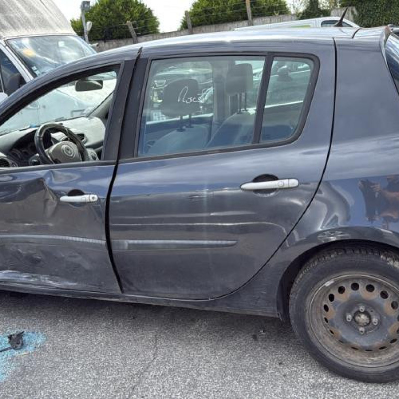 Tambour arriere droit RENAULT CLIO 3 Photo n°10