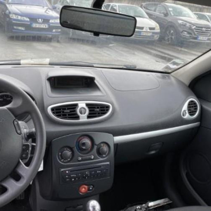 Tambour arriere droit RENAULT CLIO 3 Photo n°3