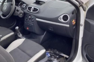 Tambour arriere droit RENAULT CLIO 3