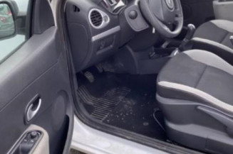 Tambour arriere droit RENAULT CLIO 3