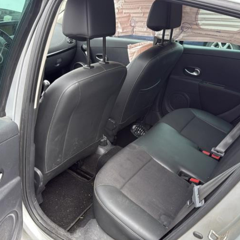 Tambour arriere droit RENAULT CLIO 3 Photo n°11