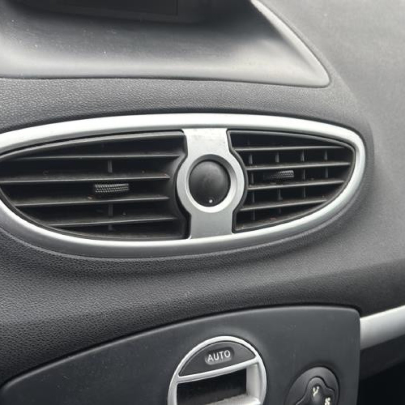 Tambour arriere droit RENAULT CLIO 3 Photo n°17
