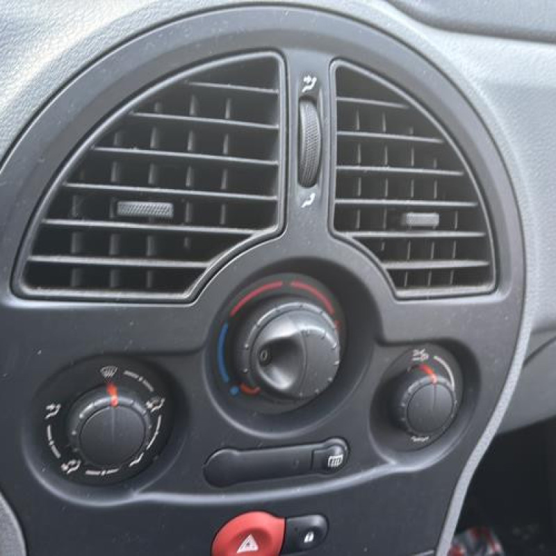 Reservoir essence RENAULT MODUS Photo n°16