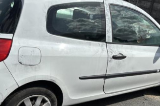 Tambour arriere droit RENAULT CLIO 3