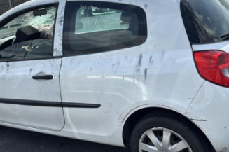 Tambour arriere droit RENAULT CLIO 3