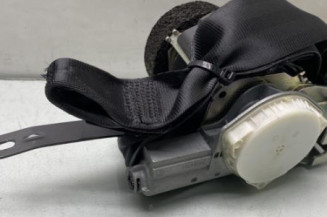 Pretensionneur de ceinture avant droit FORD FIESTA 6 Photo n°1