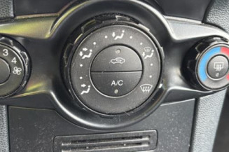 Pretensionneur de ceinture avant droit FORD FIESTA 6