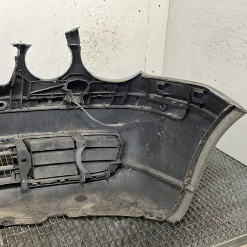 Pare choc avant VOLKSWAGEN POLO 4 Photo n°4