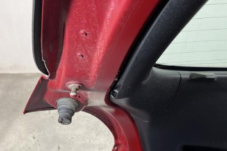 Malle/Hayon arriere PEUGEOT 208 1